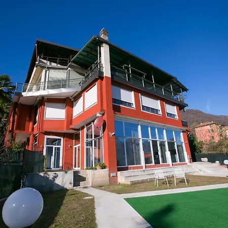 Sleeps 8 Апартаменты *
