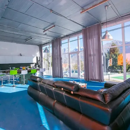 Sleeps 8 Acquaseria